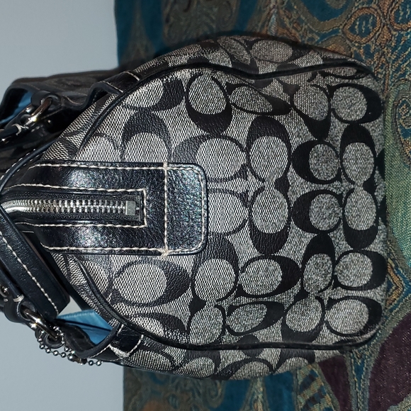 Coach Handbag - Picture 4 of 15